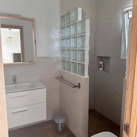 Peaceful And Bright Διαμέρισμα